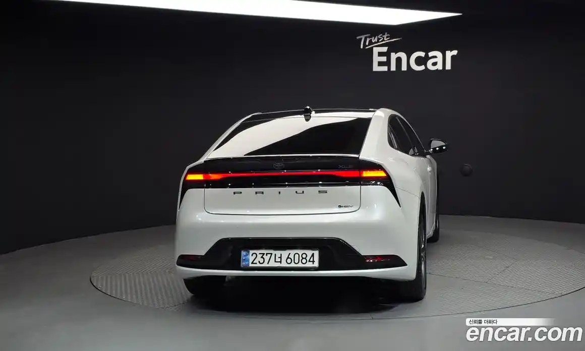 Toyota Prius 2024 2.0 Автомат в Москве № 584585, фото 4