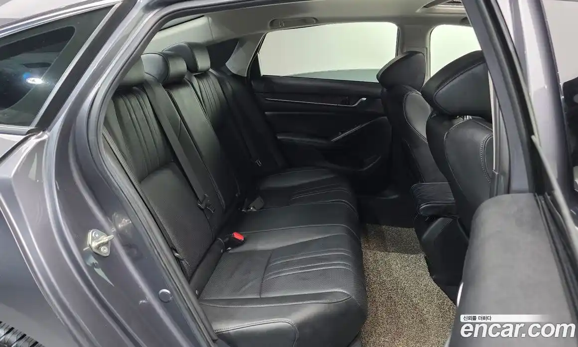 Honda Accord 2020 2.0 Автомат в Москве № 584616, фото 12