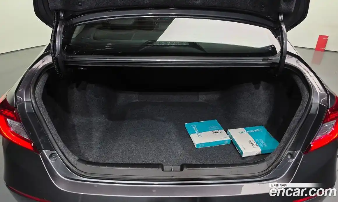 Honda Accord 2020 2.0 Автомат в Москве № 584616, фото 20