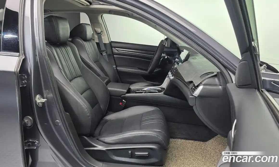 Honda Accord 2020 2.0 Автомат в Москве № 584616, фото 10