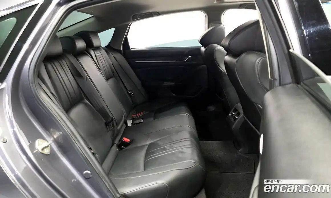 Honda Accord 2019 2.0 Автомат в Москве № 584638, фото 12