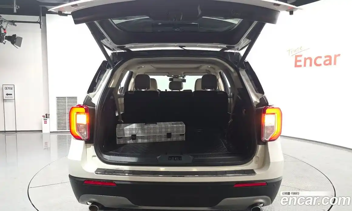 Ford Explorer 2020 2.3 Автомат в Москве № 584976, фото 20