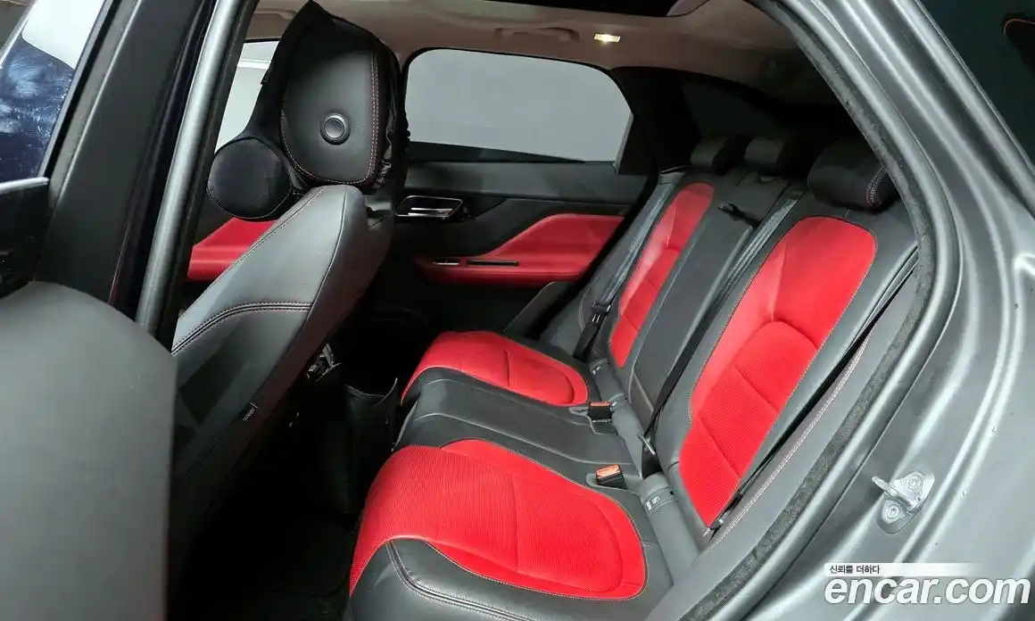 Jaguar F-Pace 2019 2.0 Автомат в Москве № 585351, фото 12