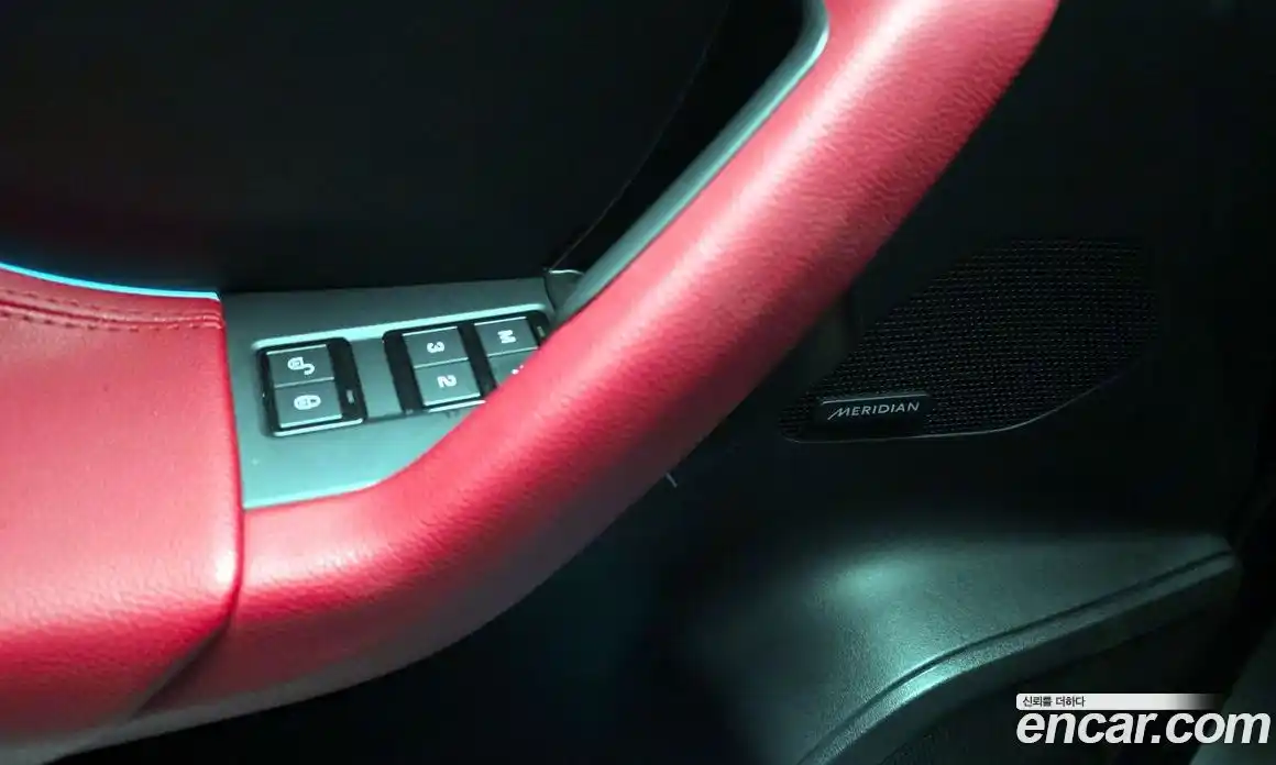 Jaguar F-Pace 2019 2.0 Автомат в Москве № 585351, фото 18