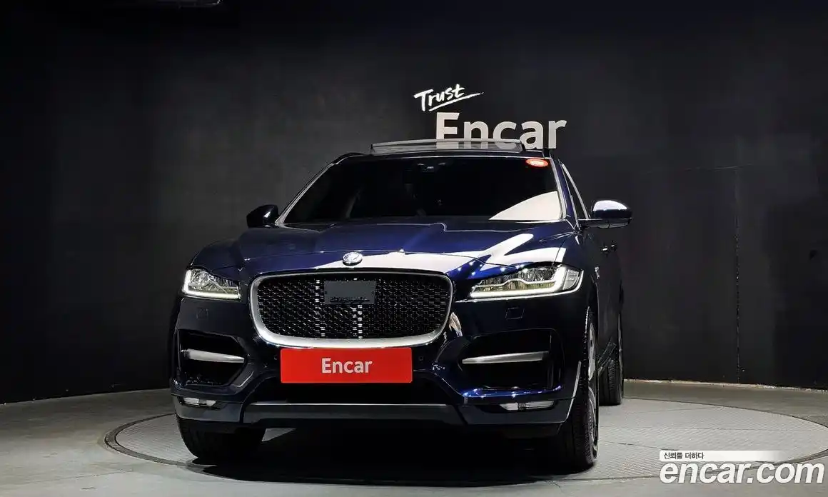 Jaguar F-Pace 2019 2.0 Автомат в Москве № 585351, фото 3