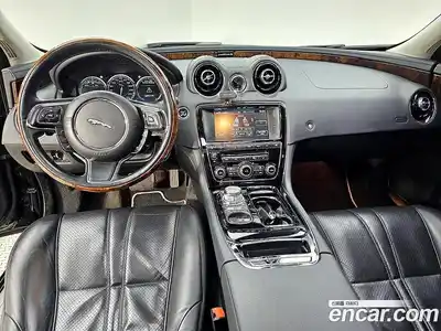 Jaguar XJ 2015 3.0 Автомат в Москве № 585366, миниатюра 5