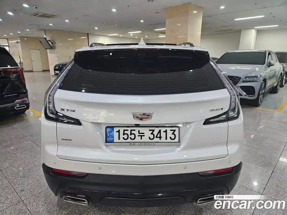 Cadillac XT4 2023 2.0 Автомат в Москве № 585705, фото 4
