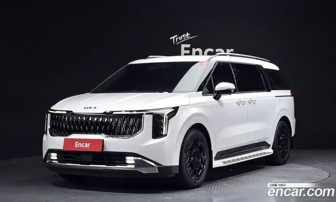 Kia Canival 2025 1.6 Автомат в Москве № 586030, фото 1