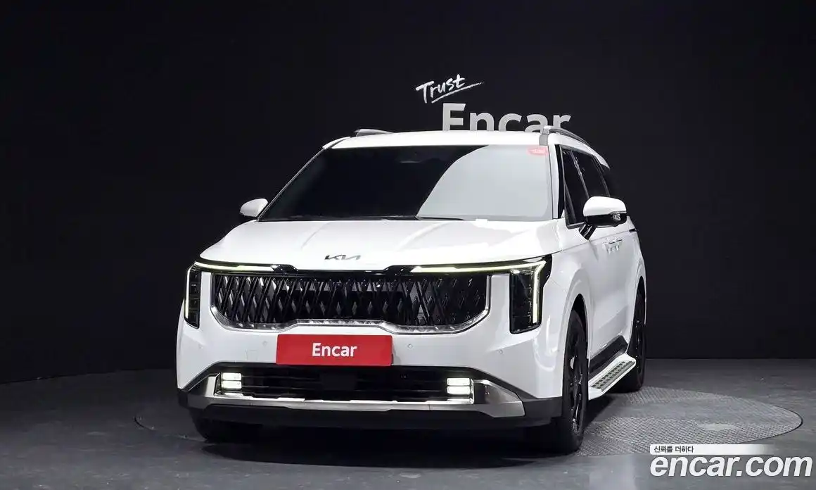 Kia Canival 2025 1.6 Автомат в Москве № 586030, фото 3