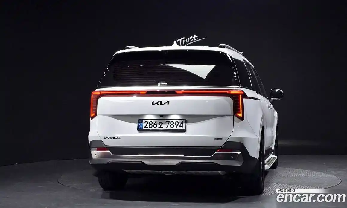 Kia Canival 2025 1.6 Автомат в Москве № 586030, фото 4