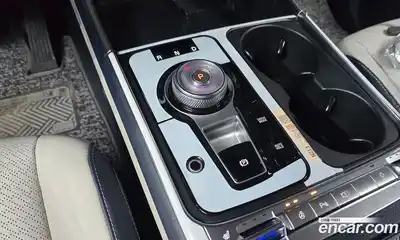 Kia Canival 2025 1.6 Автомат в Москве № 586030, миниатюра 9