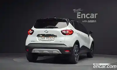 Renault QM3 2018 1.5 Автомат в Москве № 586693, миниатюра 4