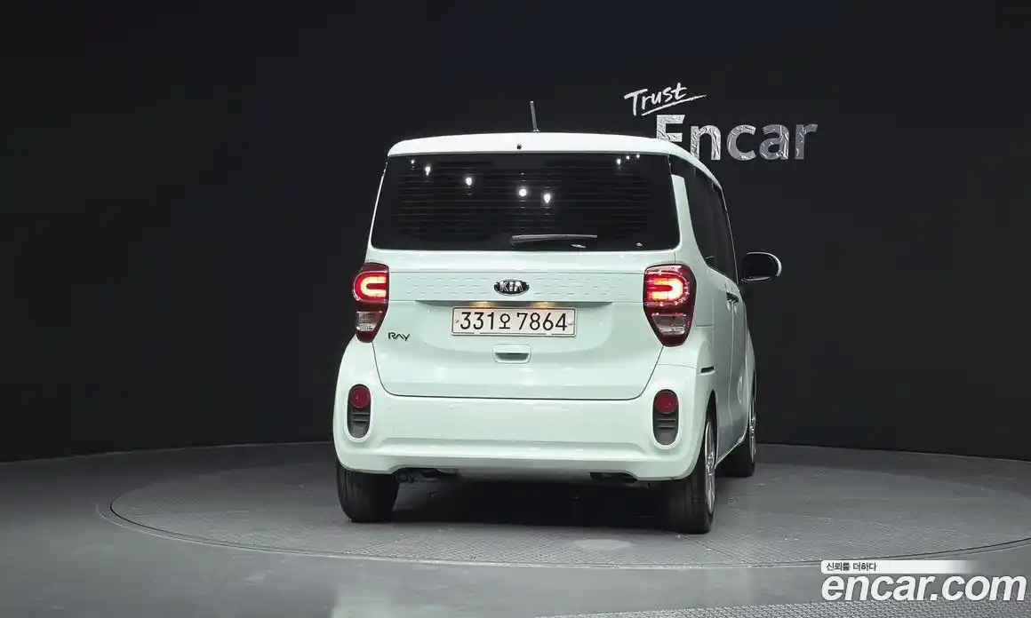 Kia Ray 2021 1.0 Автомат в Москве № 587579, фото 4