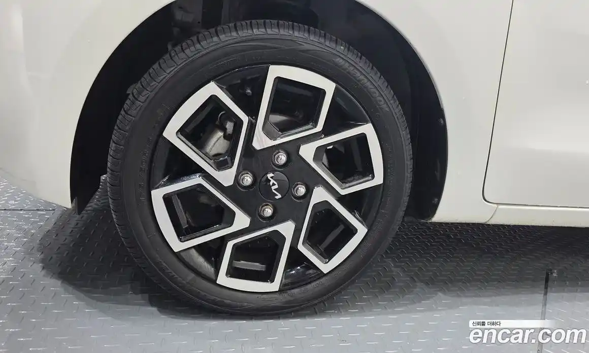 Kia Ray 2023 1.0 Автомат в Москве № 587648, фото 4