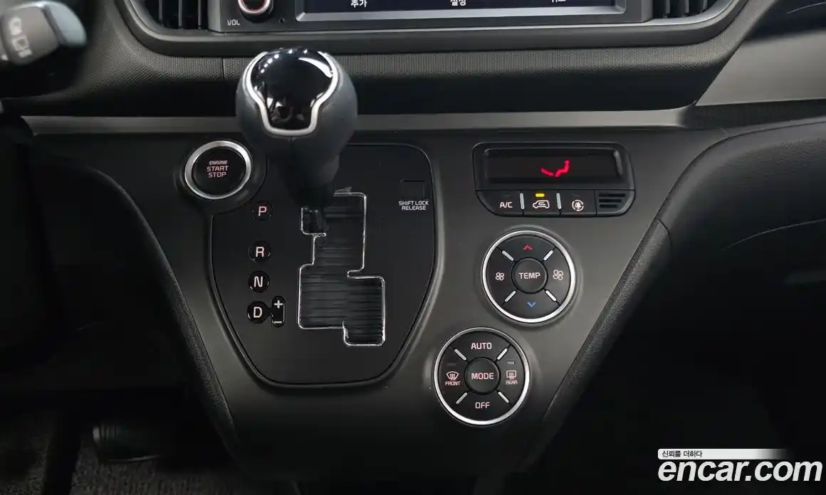 Kia Ray 2023 1.0 Автомат в Москве № 587648, фото 8