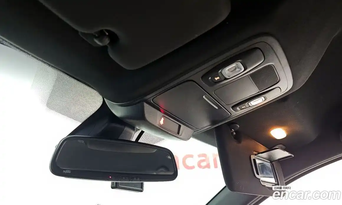 Renault SM6 2020 1.6 Автомат в Москве № 587875, фото 20