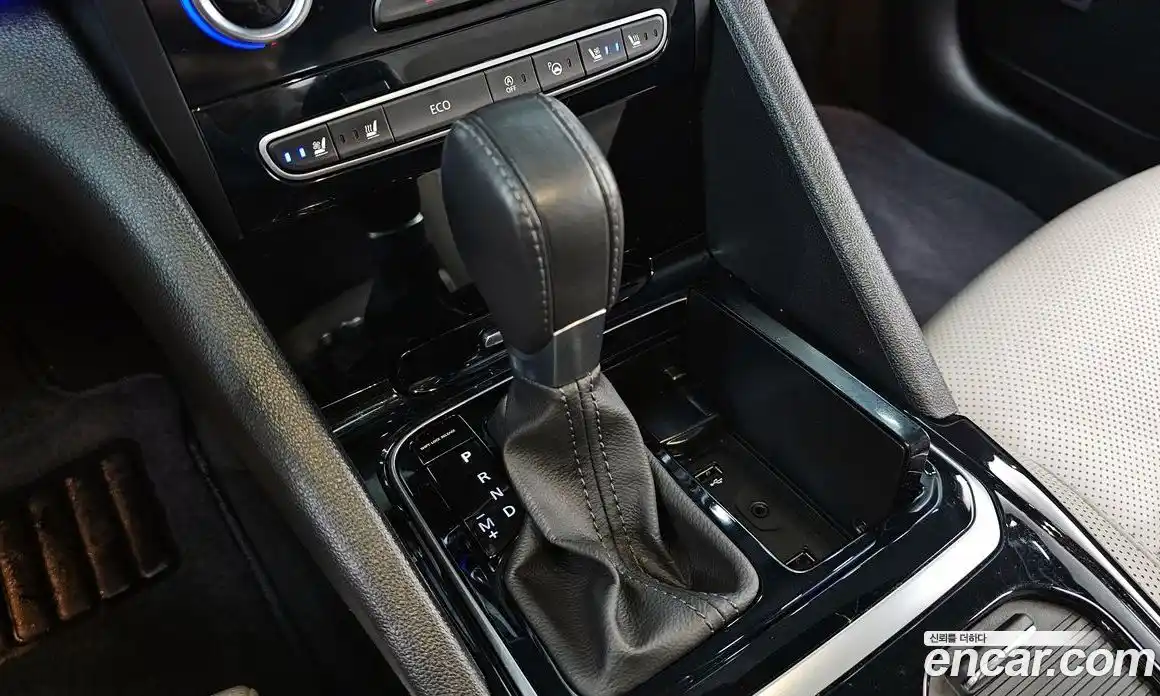 Renault SM6 2020 1.6 Автомат в Москве № 587875, фото 9