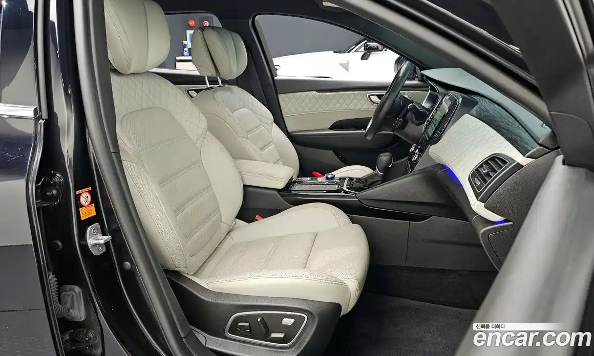 Renault SM6 2020 1.6 Автомат в Москве № 587875, фото 10