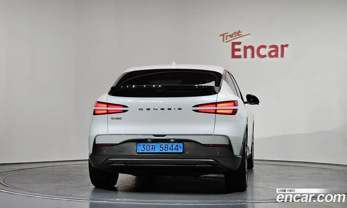 Genesis GV60 2022 0.1 Автомат в Москве № 588307, фото 4