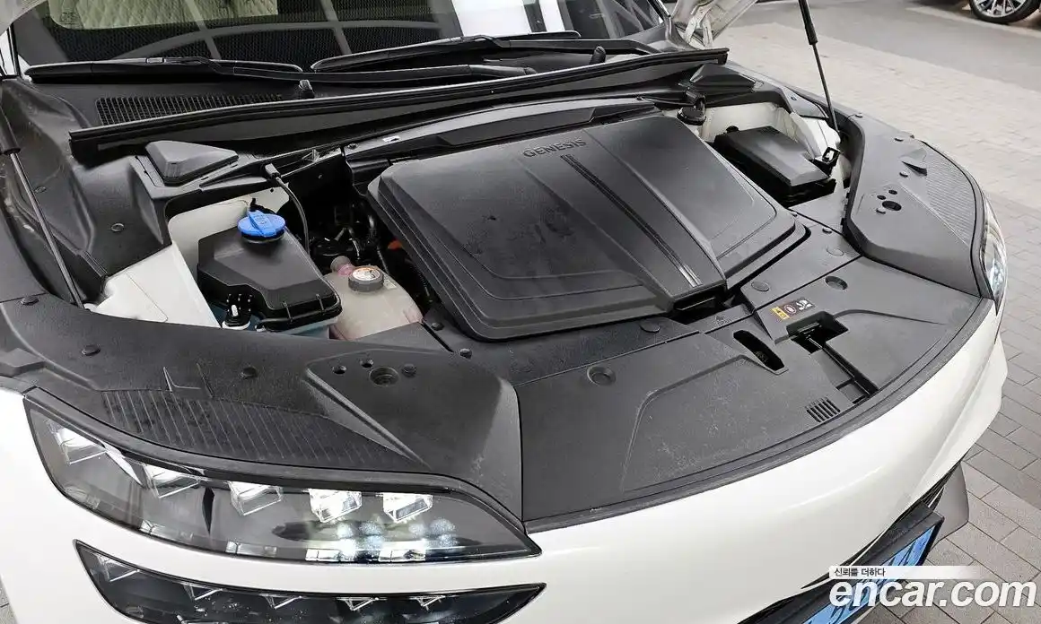 Genesis GV60 2022 0.1 Автомат в Москве № 588307, фото 6