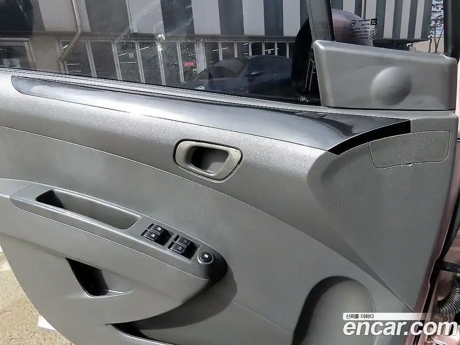 Chevrolet Matiz 2011 1.0 Автомат в Москве № 589253, фото 11