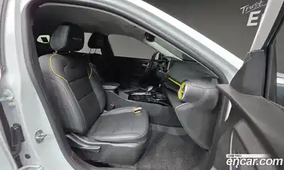 Chevrolet Trax 2024 1.2 Автомат в Москве № 589704, миниатюра 10