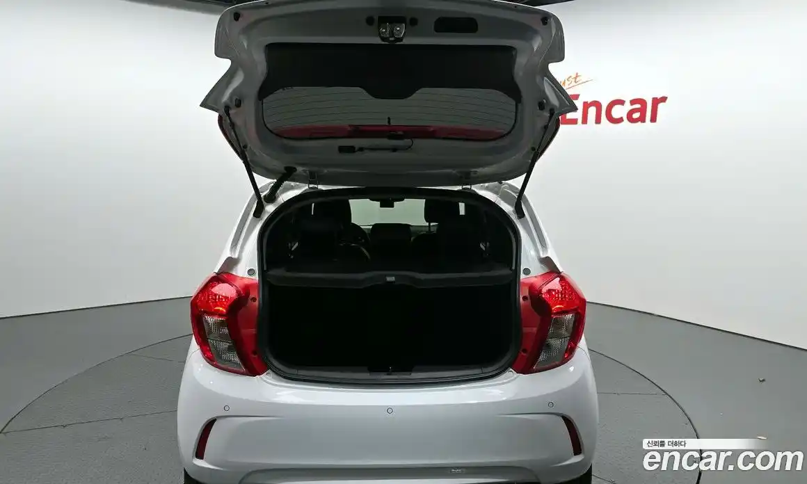 Chevrolet Spark 2017 1.0 Автомат в Москве № 589961, фото 19