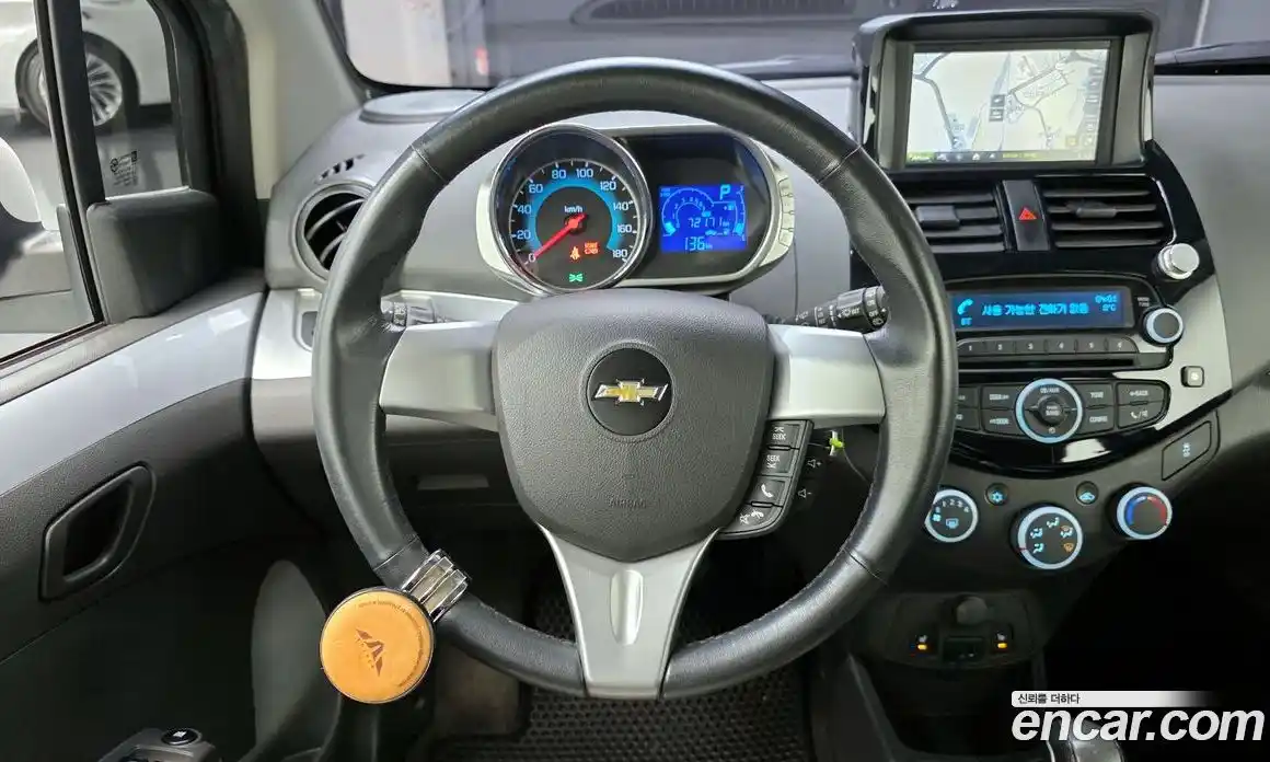 Chevrolet Spark 2014 1.0 Автомат в Москве № 589985, фото 13