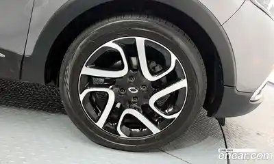 Renault QM3 2016 1.5 Автомат в Москве № 590037, миниатюра 5