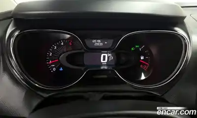 Renault QM3 2016 1.5 Автомат в Москве № 590037, миниатюра 8