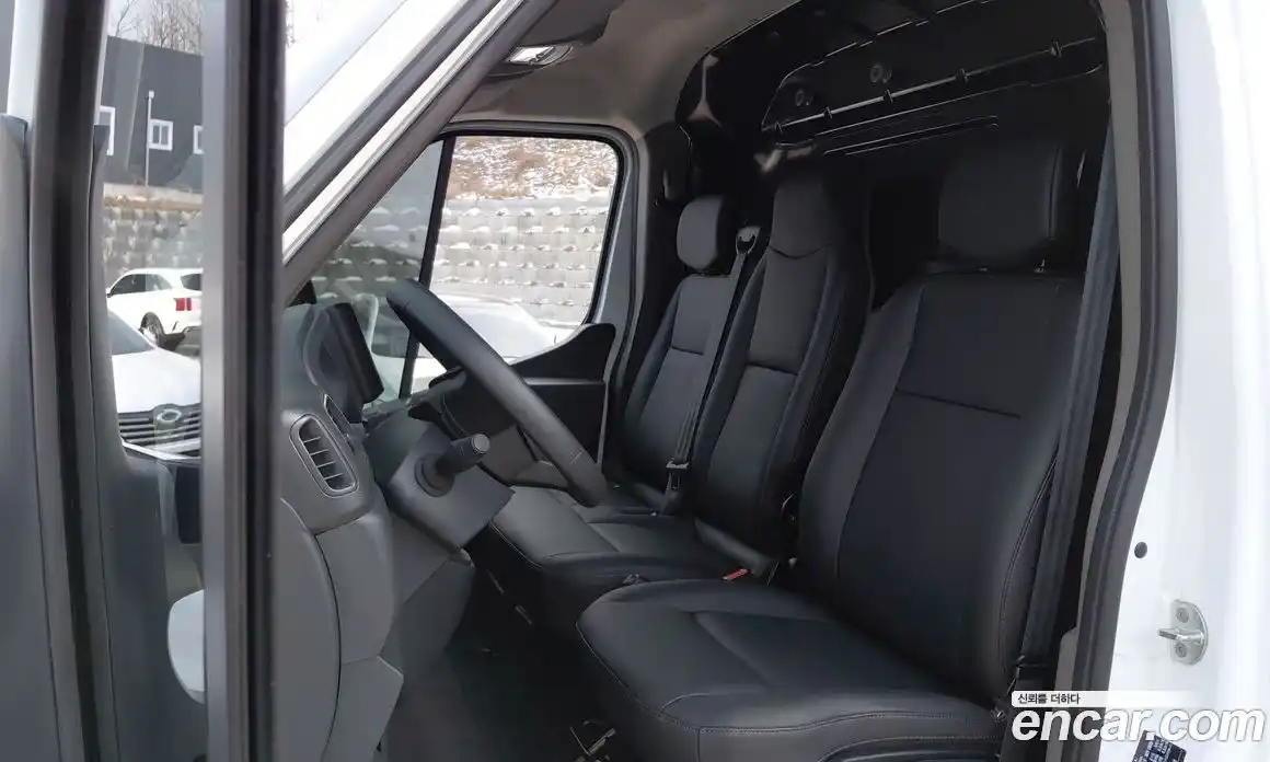 Renault Master 2024 2.3 Механическая в Москве № 590276, фото 7