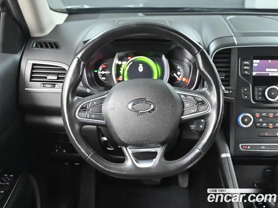 Renault QM6 2023 2.0 Автомат в Москве № 590316, фото 13