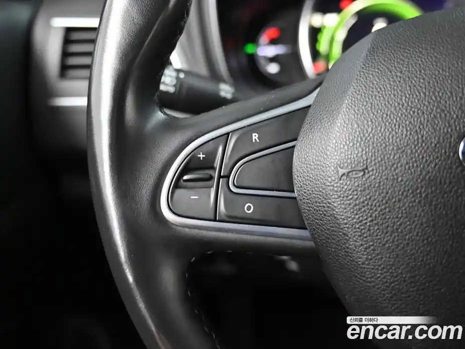 Renault QM6 2023 2.0 Автомат в Москве № 590316, фото 15