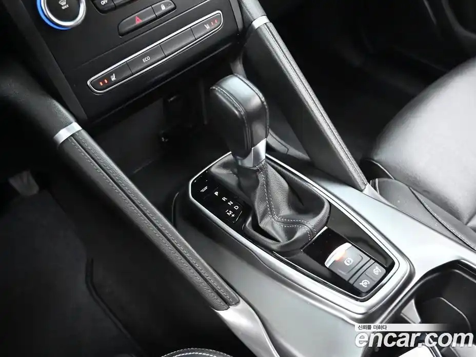 Renault QM6 2023 2.0 Автомат в Москве № 590316, фото 9