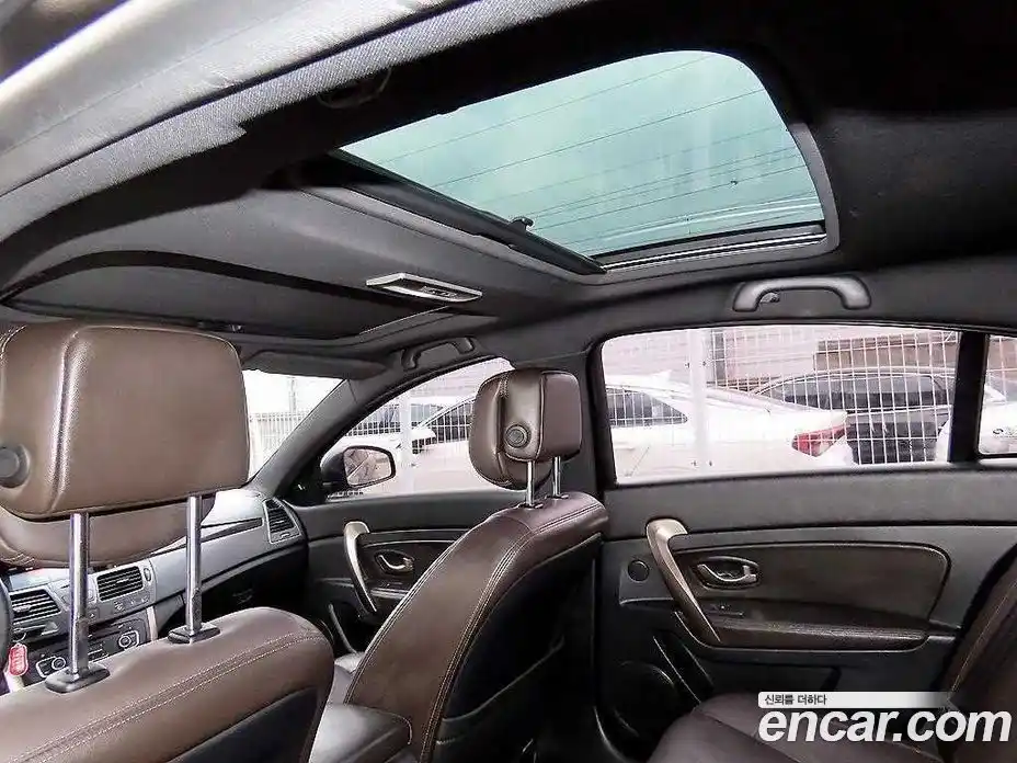 Renault SM5 2015 2.0 Автомат в Москве № 590445, фото 18