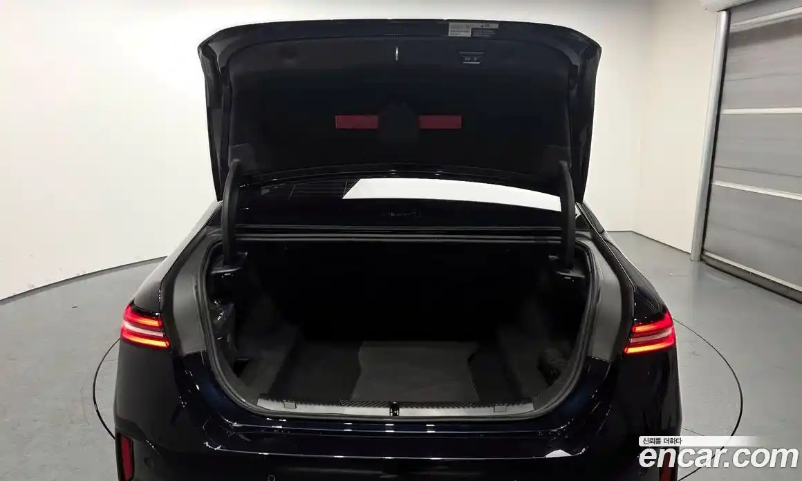 BMW 5-Series 2025 2.0 Автомат в Москве № 590640, фото 20