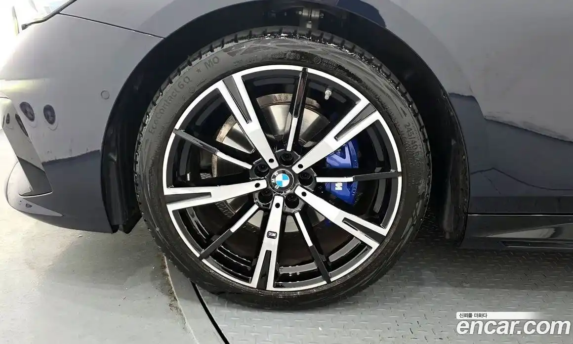 BMW 5-Series 2025 2.0 Автомат в Москве № 590640, фото 5