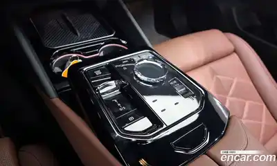 BMW 5-Series 2025 2.0 Автомат в Москве № 590640, миниатюра 9