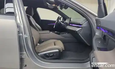 BMW 5-Series 2025 2.0 Автомат в Москве № 590714, миниатюра 11