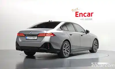 BMW 5-Series 2025 2.0 Автомат в Москве № 590714, миниатюра 2