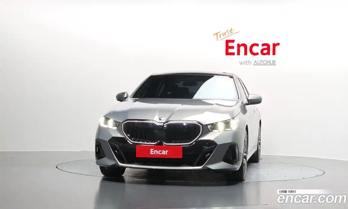 BMW 5-Series 2025 2.0 Автомат в Москве № 590714, фото 3