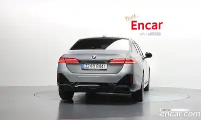 BMW 5-Series 2025 2.0 Автомат в Москве № 590714, миниатюра 4