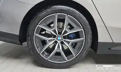 BMW 5-Series 2025 2.0 Автомат в Москве № 590714, миниатюра 5