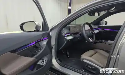 BMW 5-Series 2025 2.0 Автомат в Москве № 590714, миниатюра 10