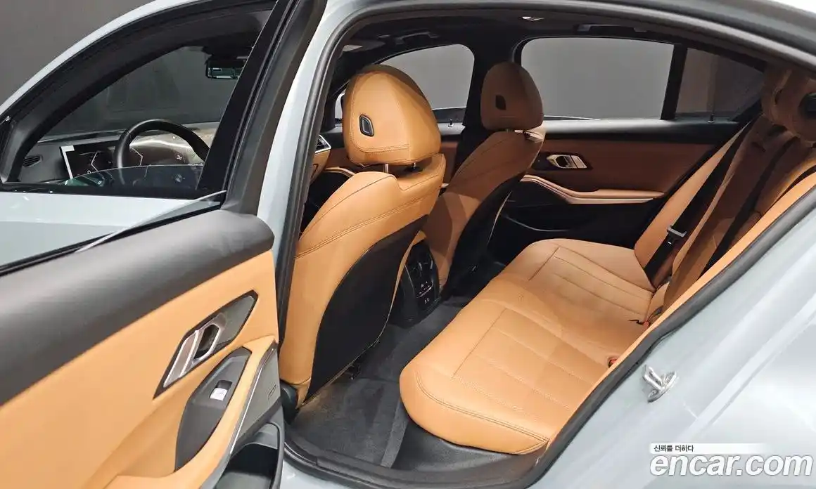 BMW 3-Series 2024 2.0 Автомат в Москве № 590950, фото 13