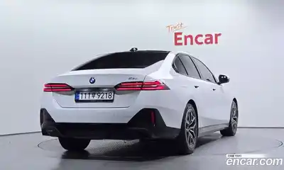 BMW 5-Series 2024 2.0 Автомат в Москве № 591213, миниатюра 2