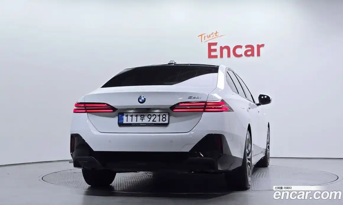 BMW 5-Series 2024 2.0 Автомат в Москве № 591213, фото 4