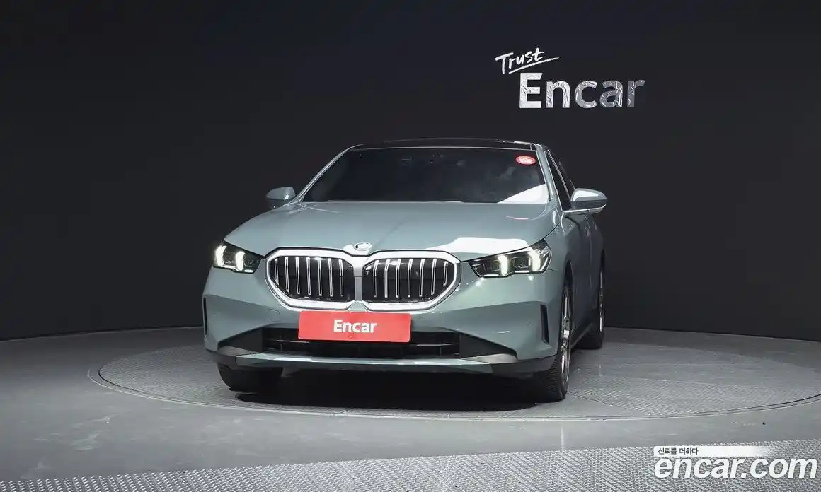 BMW 5-Series 2024 2.0 Автомат в Москве № 591306, фото 3