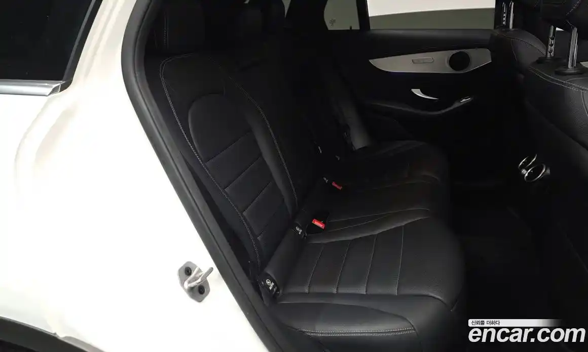 Mercedes-Benz GLC-Class 2022 1.9 Автомат в Москве № 592117, фото 10