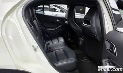 Mercedes-Benz GLA-Class 2018 2.0 Автомат в Москве № 592708, миниатюра 12
